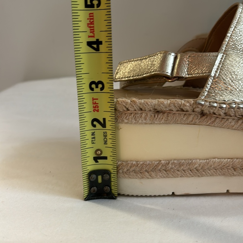 Marc Fisher chunky platform raffia espadrille metallic sandals - Picture 9 of 9